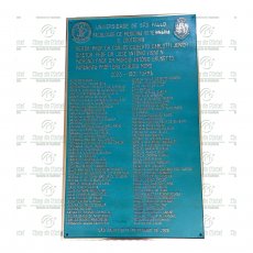 Placa de Formatura da Faculdade de Medicina Veterinária da USP, em Bronze, tamanho 60 x 105 cm.