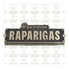 Placa personalizada para identificação de banheiro feminino, fgabricada em bronze. Tamanho 12 x 35 cm.